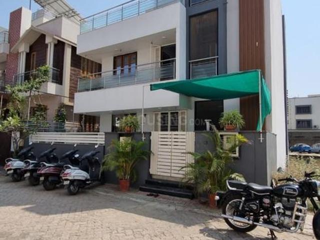 6 BHK Independent House in Chandkheda for resale Ahmedabad. The reference number is 13016325