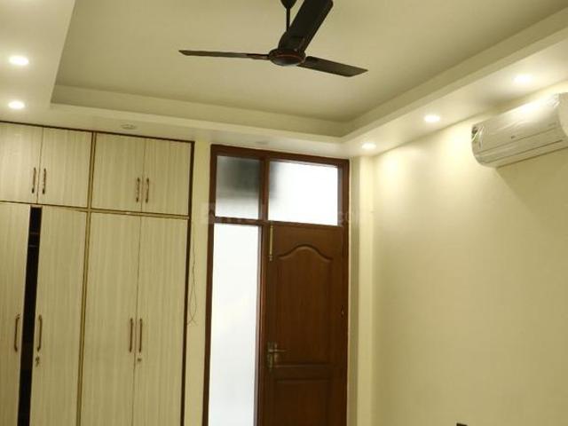 6 BHK Independent House in Defence Colony for resale New Delhi. The reference number is 19856629