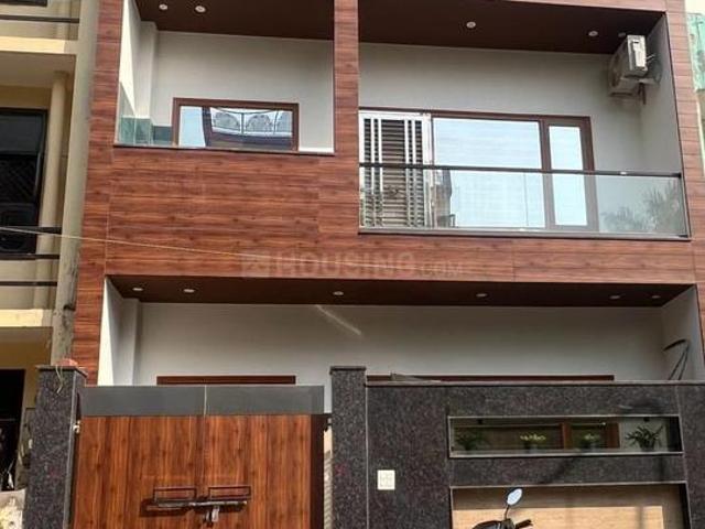 6 BHK Independent House in Delta II for resale Greater Noida. The reference number is 20816911