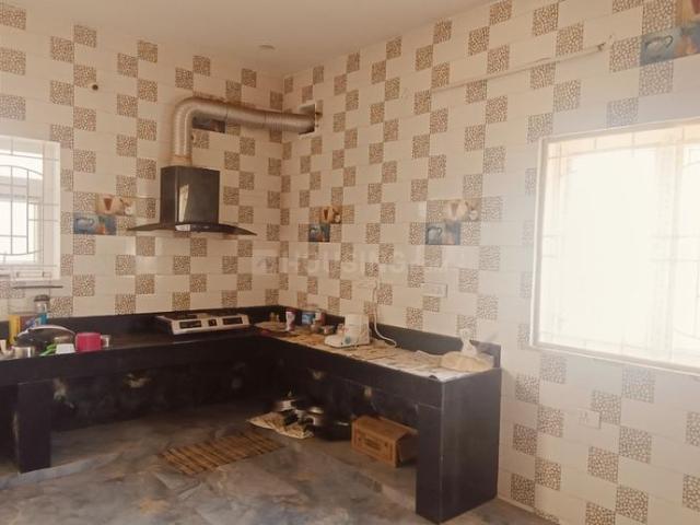 6 BHK Independent House in Edayarpalayam for rent Coimbatore. The reference number is 19962383