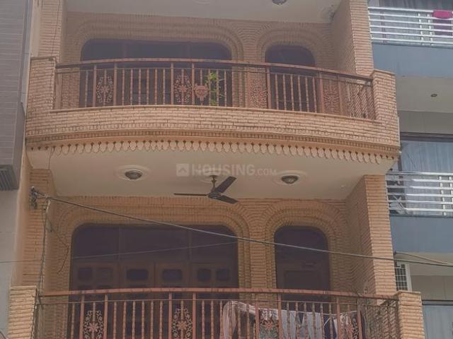 6 BHK Independent House in Hari Nagar for resale New Delhi. The reference number is 21182893