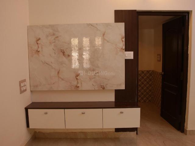 6 BHK Independent House in HBR Layout for resale Bengaluru. The reference number is 20073236