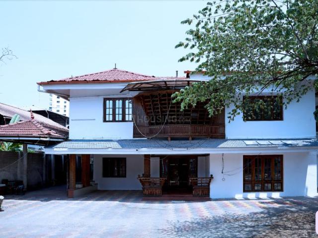 6 BHK Independent House in Kaloor for resale Kochi. The reference number is 20234732