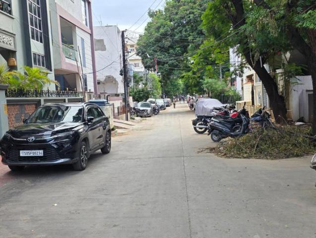 6 BHK Independent House in Kavadiguda for resale Hyderabad. The reference number is 20676690