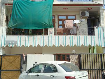 6 BHK Independent House in Kavi Nagar for resale Ghaziabad. The reference number is 17305051