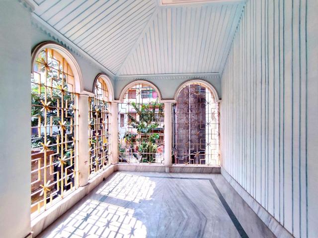 6 BHK Independent House in Keshtopur for resale Kolkata. The reference number is 19634546