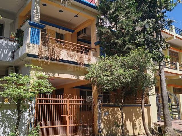 6 BHK Independent House in Kursi Road for resale Lucknow. The reference number is 20208787