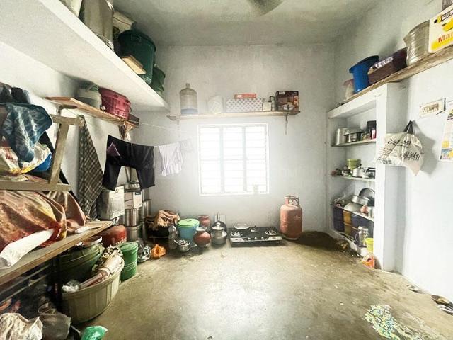 6 BHK Independent House in Motera for resale Ahmedabad. The reference number is 21109588