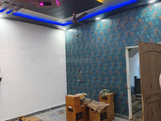 6 BHK Independent House in Paharia for resale Varanasi. The reference number is 21179911