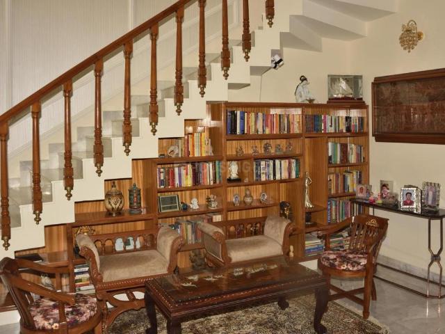 6 BHK Independent House in Palam Vihar for rent Gurgaon. The reference number is 20468788