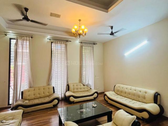 6 BHK Independent House in Palam Vihar for rent Gurgaon. The reference number is 21303724