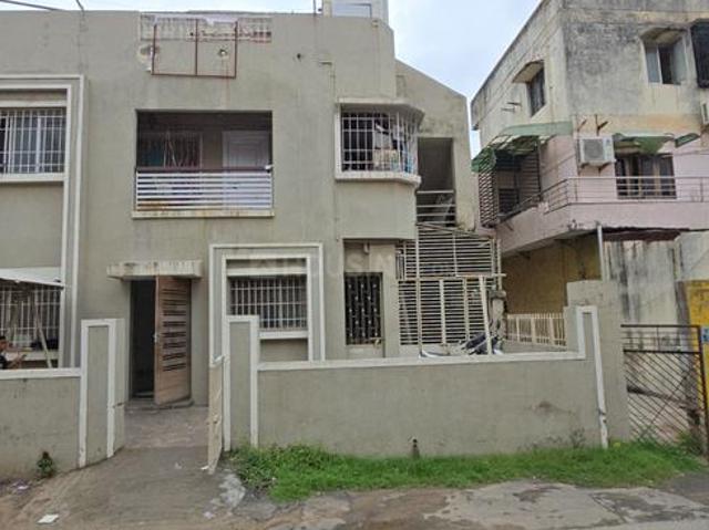 6 BHK Independent House in Paldi for resale Ahmedabad. The reference number is 20750093