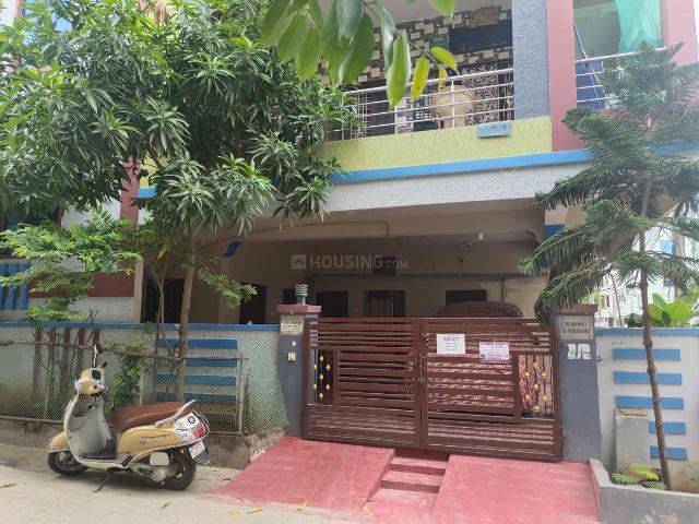 6 BHK Independent House in Ramachandra Puram for resale Sangareddy. The reference number is 17388989