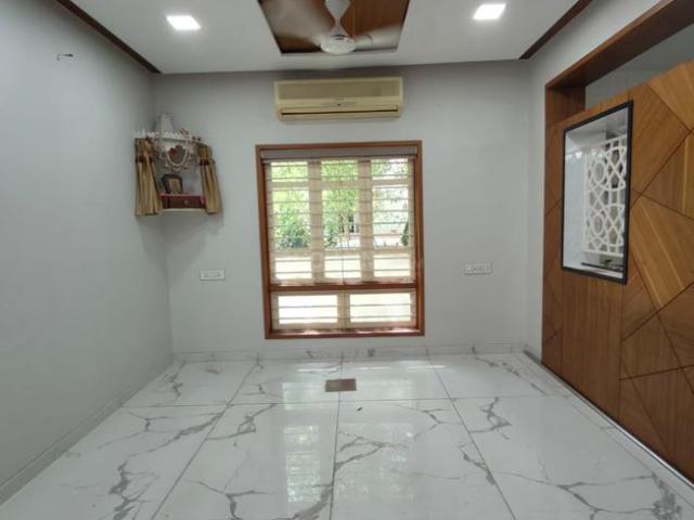 6 BHK Independent House in Science City for resale Ahmedabad. The reference number is 20303794