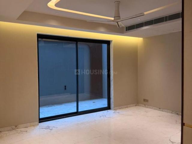 6 BHK Independent House in Sarvapriya Vihar for resale New Delhi. The reference number is 21038091