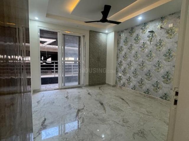 6 BHK Independent House in Sector 104 for resale Noida. The reference number is 19872049