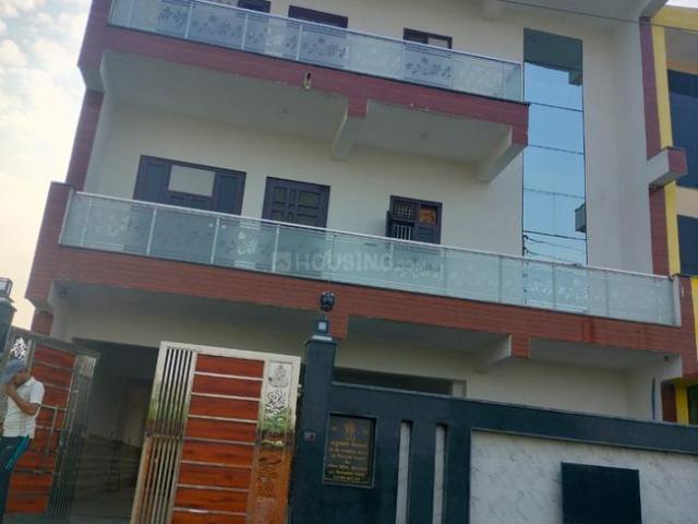 6 BHK Independent House in Sector 115 for rent Noida. The reference number is 20257301