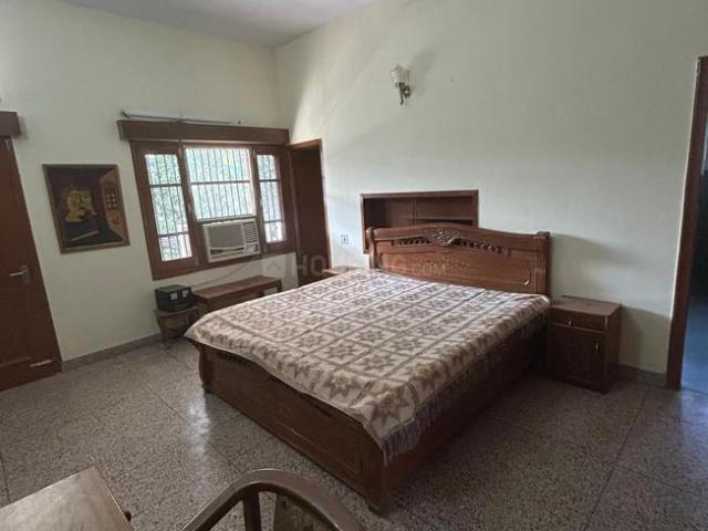 6 BHK Independent House in Sector 15 for resale Chandigarh. The reference number is 21075607