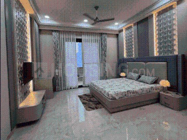 6 BHK Independent House in Sector 18 for resale Chandigarh. The reference number is 20861597