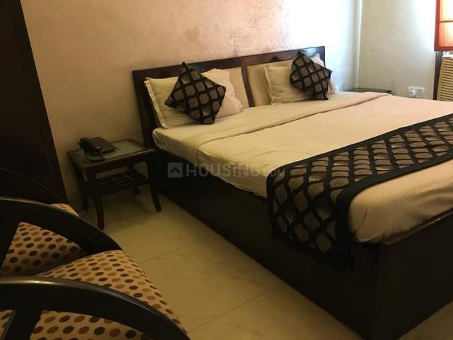 6 BHK Independent House in Sector 19 for resale Noida. The reference number is 17048678
