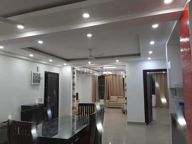 6 BHK Independent House in Sector 19 for resale Noida. The reference number is 17213153