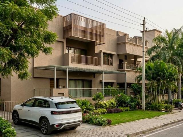 6 BHK Independent House in Sector 21 for resale Chandigarh. The reference number is 20109067