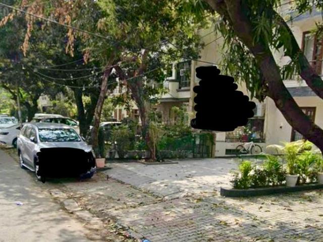 6 BHK Independent House in Sector 22 for resale Chandigarh. The reference number is 21087994