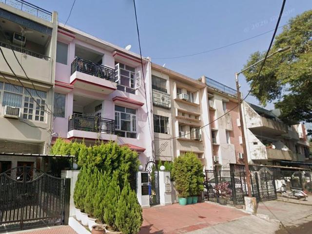 6 BHK Independent House in Sector 23 for resale Chandigarh. The reference number is 21298584
