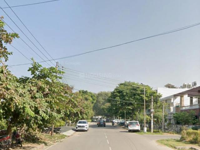 6 BHK Independent House in Sector 28 for resale Chandigarh. The reference number is 20611135