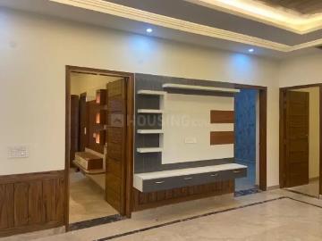 6 BHK Independent House in Sector 28 for resale Faridabad. The reference number is 20528921