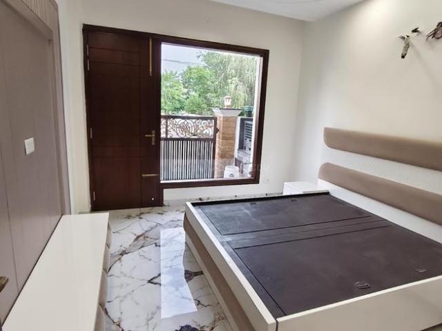 6 BHK Independent House in Sector 35 for resale Chandigarh. The reference number is 20978444