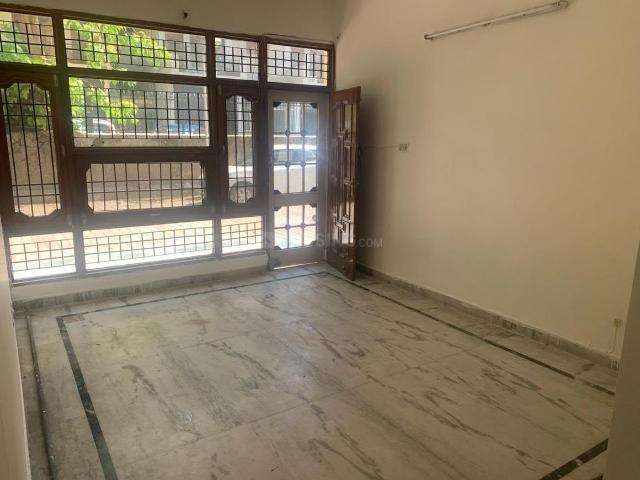 6 BHK Independent House in Sector 37 for resale Chandigarh. The reference number is 20853894