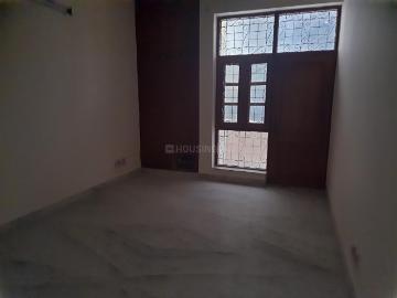 6 BHK Independent House in Sector 39 for resale Noida. The reference number is 19550560