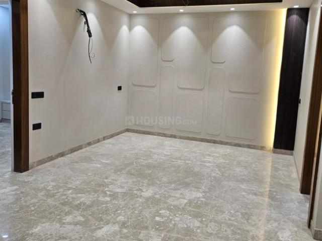 6 BHK Independent House in Sector 7 Rohini for resale New Delhi. The reference number is 20563364
