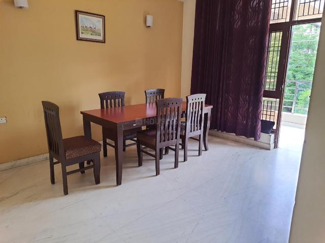 6 BHK Independent House in Sector 41 for resale Noida. The reference number is 19556145