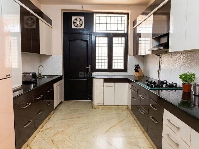 6 BHK Independent House in Sector 41 for resale Noida. The reference number is 20388246