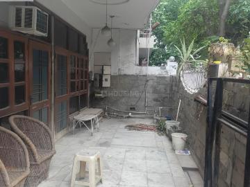 6 BHK Independent House in Sector 41 for resale Noida. The reference number is 20536301