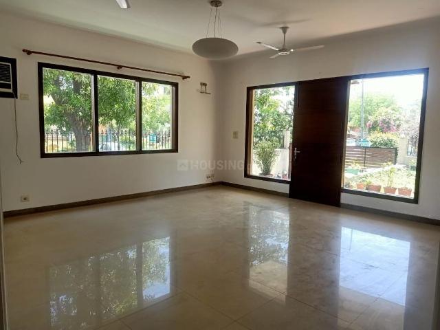 6 BHK Independent House in Sector 44 for rent Noida. The reference number is 21286655
