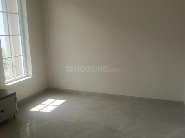 6 BHK Independent House in Sector 44 for resale Chandigarh. The reference number is 20978388