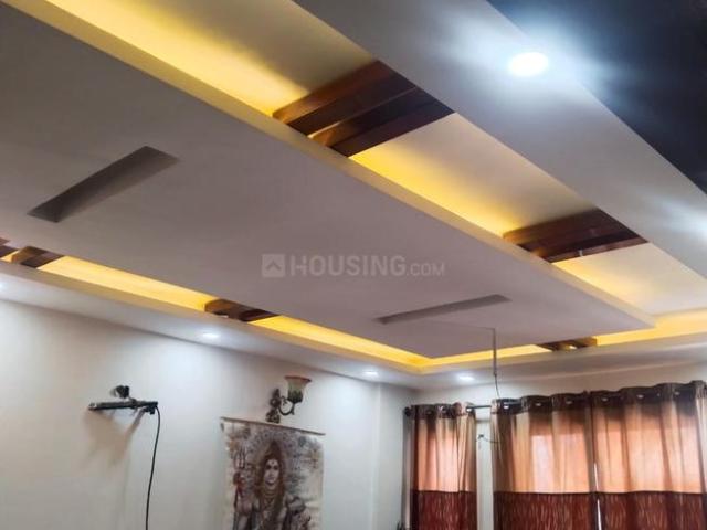 6 BHK Independent House in Sector 46 for resale Chandigarh. The reference number is 20092448