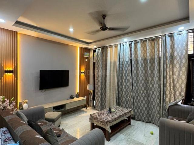 6 BHK Independent House in Sector 46 for resale Gurgaon. The reference number is 20636144