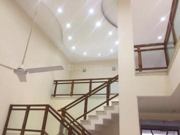 House to rent in Sector-119 Noida - Balcony