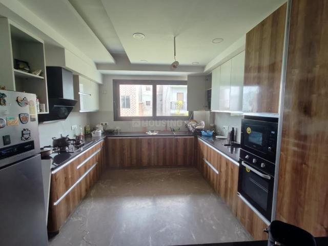6 BHK Independent House in Sector 51 for resale Gurgaon. The reference number is 21327081