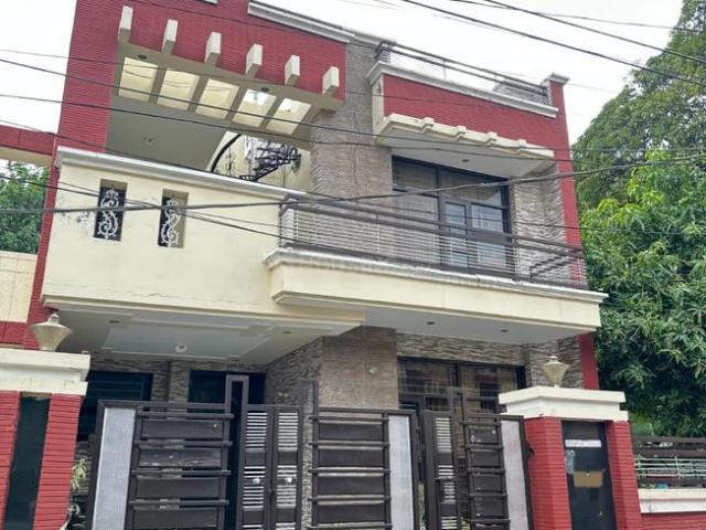 6 BHK Independent House in Sector 53 for resale Mohali. The reference number is 21091029