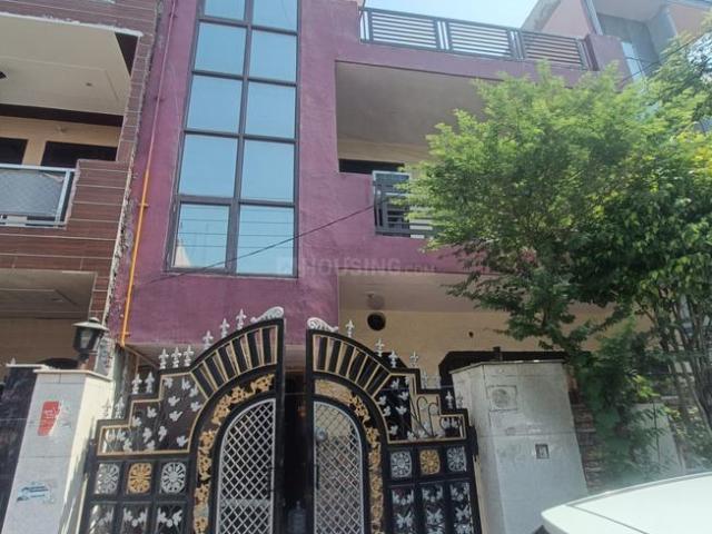6 BHK Independent House in Sector 55 for resale Faridabad. The reference number is 17481639