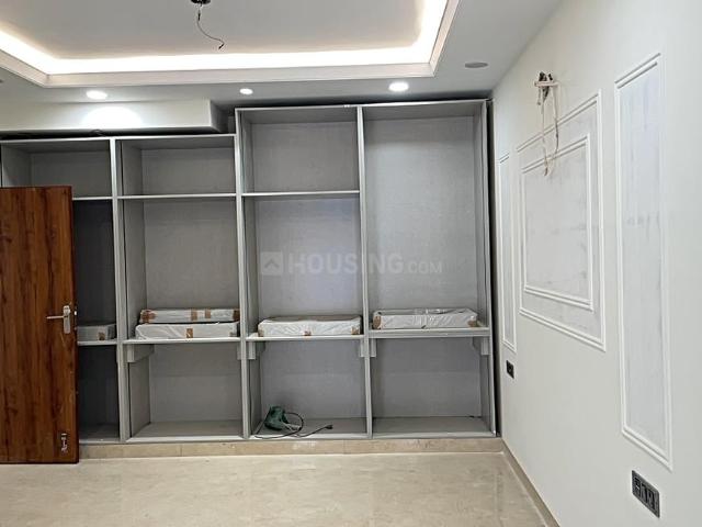 6 BHK Independent House in Sector 57 for resale Gurgaon. The reference number is 19725408