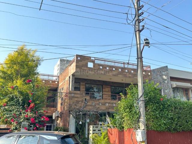 6 BHK Independent House in Sector 61 for resale Mohali. The reference number is 21355630