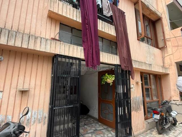 6 BHK Independent House in Sector 64 for resale Mohali. The reference number is 21238600