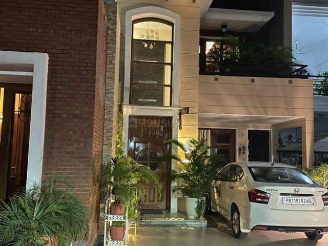 6 BHK Independent House in Sector 65 for resale Mohali. The reference number is 20826880