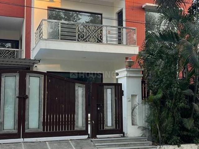 6 BHK Independent House in Sector 69 for rent Mohali. The reference number is 19650982